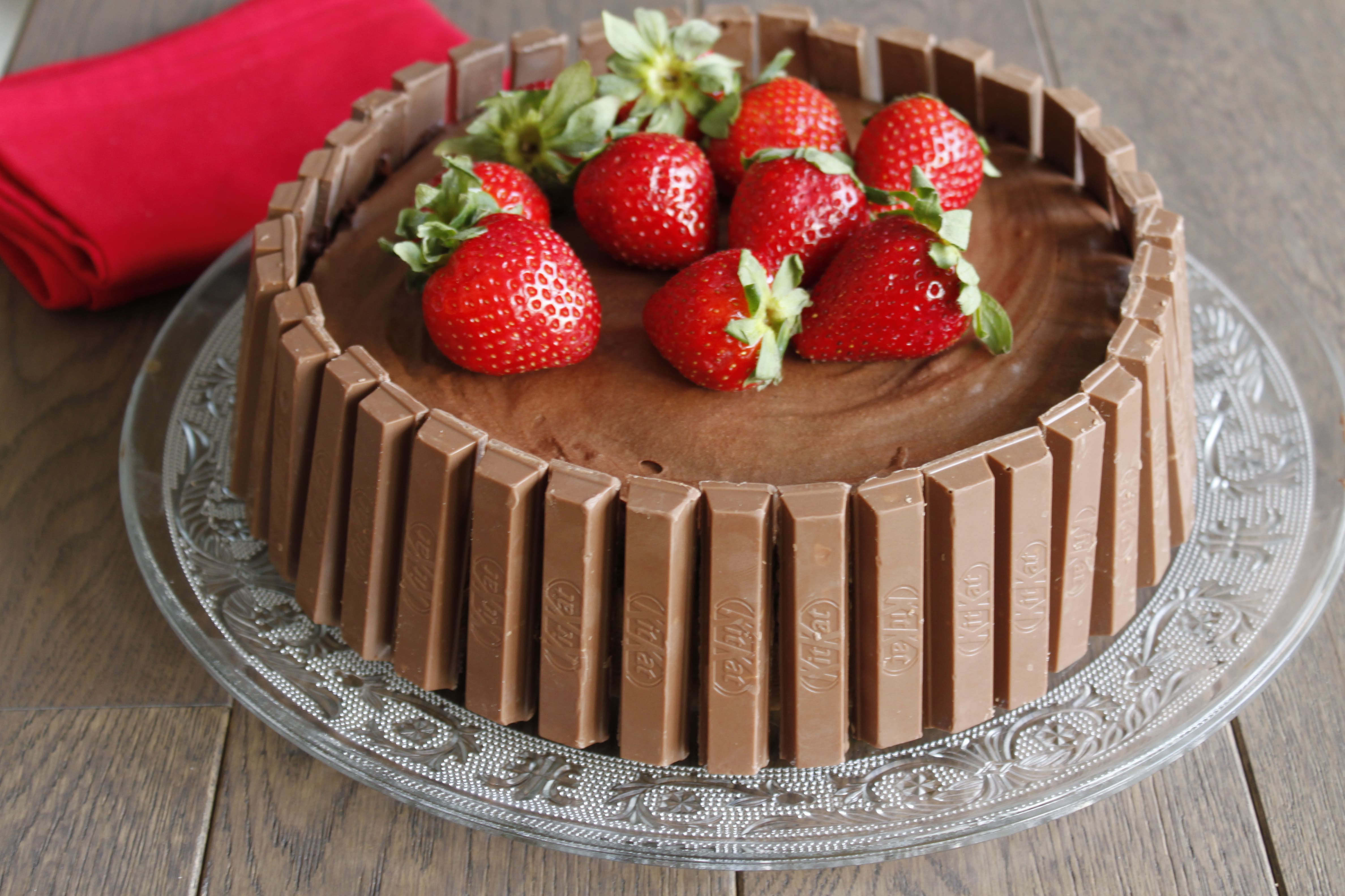 Kitkat Birthday Cake 